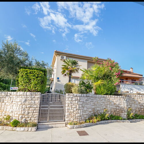 Apartments Eleonora Baška ★★★ 4