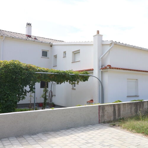 Apartments Sersic Baska  4