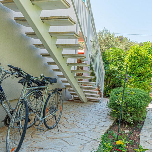 Apartments Villa Tribunj  3