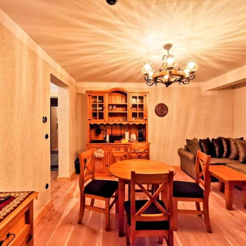 Apartament classic z dwoma sofami