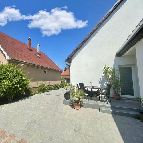 Holiday Relax Home Siófok ★★★ 4