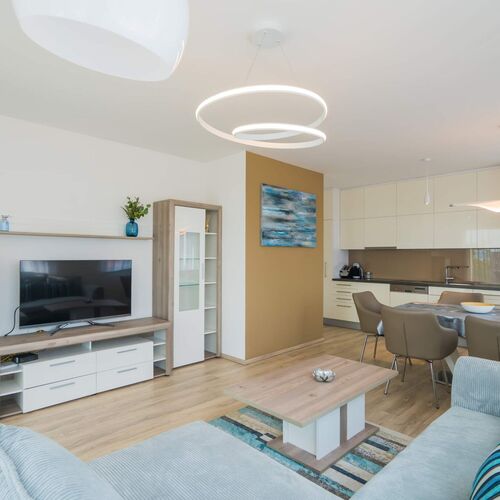 Nappali,konyha,&eacute;tkező