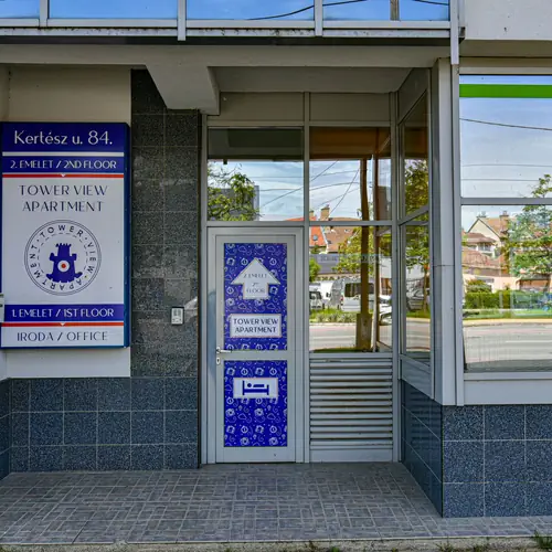 Bej&aacute;rat, priv&aacute;t lift