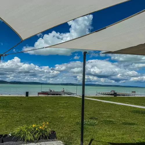 LelleMarine Resort Royal Apartman Balatonlelle 001 kép