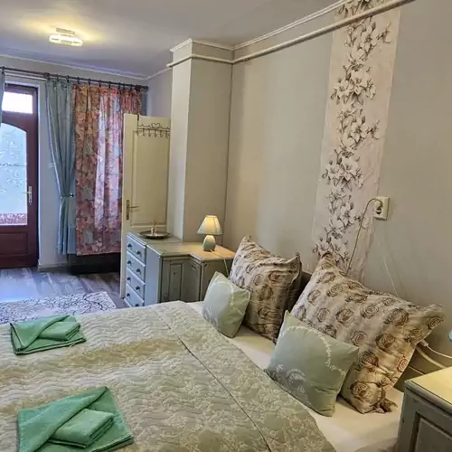 Tulipán Apartman Abádszalók 002 kép