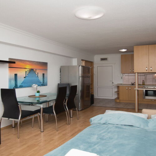 989 - Zamárdiban közvetlen vízparti apartman kiadó BEACH  4