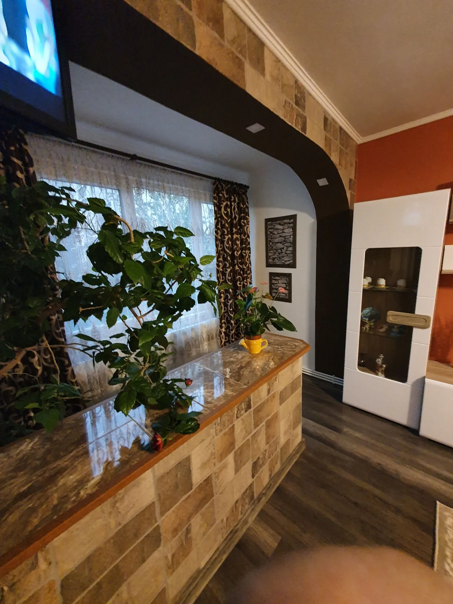 Casa Julieta Tecuci