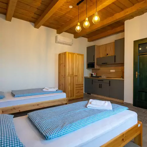 Prés Apartman - Tomolik Pincészet 003 kép