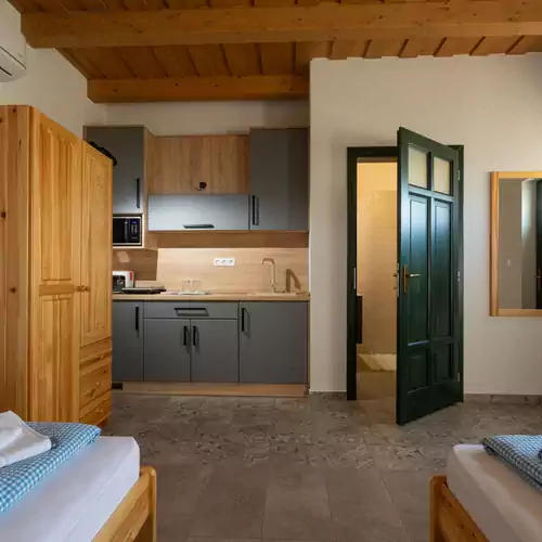 Prés Apartman - Tomolik Pincészet 005 kép