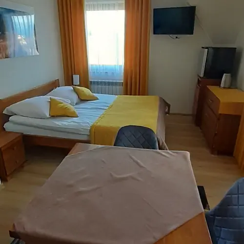 pok&oacute;j trzyosobowy