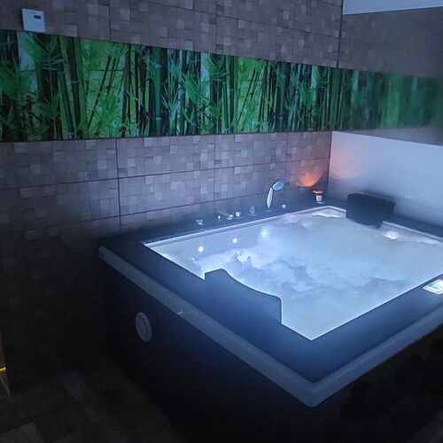 Jacuzzi