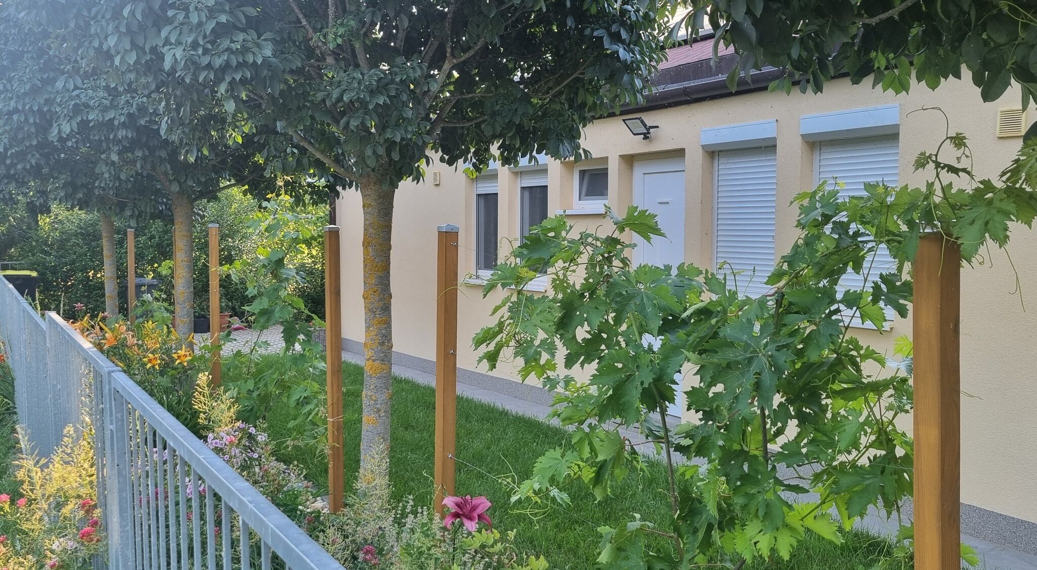 Tearózsa Vendégház 2 Balatonszárszó