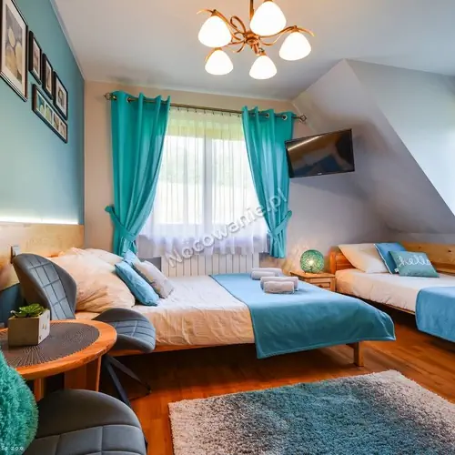 Pok&oacute;j trzyosobowy