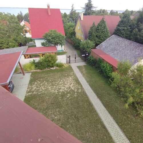Déli udvar látképe