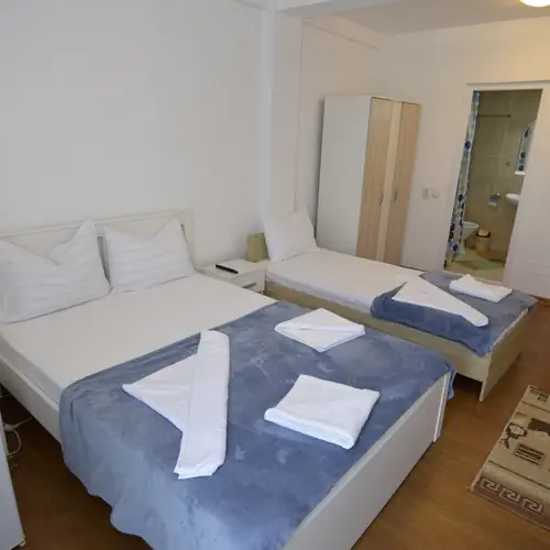 Acceptam tichete de vacanta