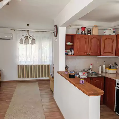 Manna Apartmanház Gyomaendrőd 005 kép