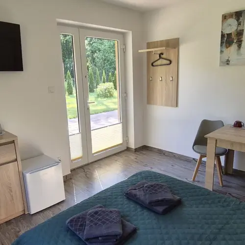 Pok&oacute;j dwuosobowy z tarasem