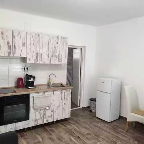 Zola Apartman Eger 003 kép