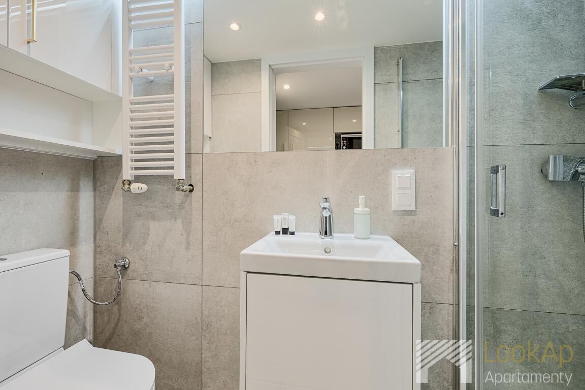 LOOKAP RADWAŃSKA 12 STREET