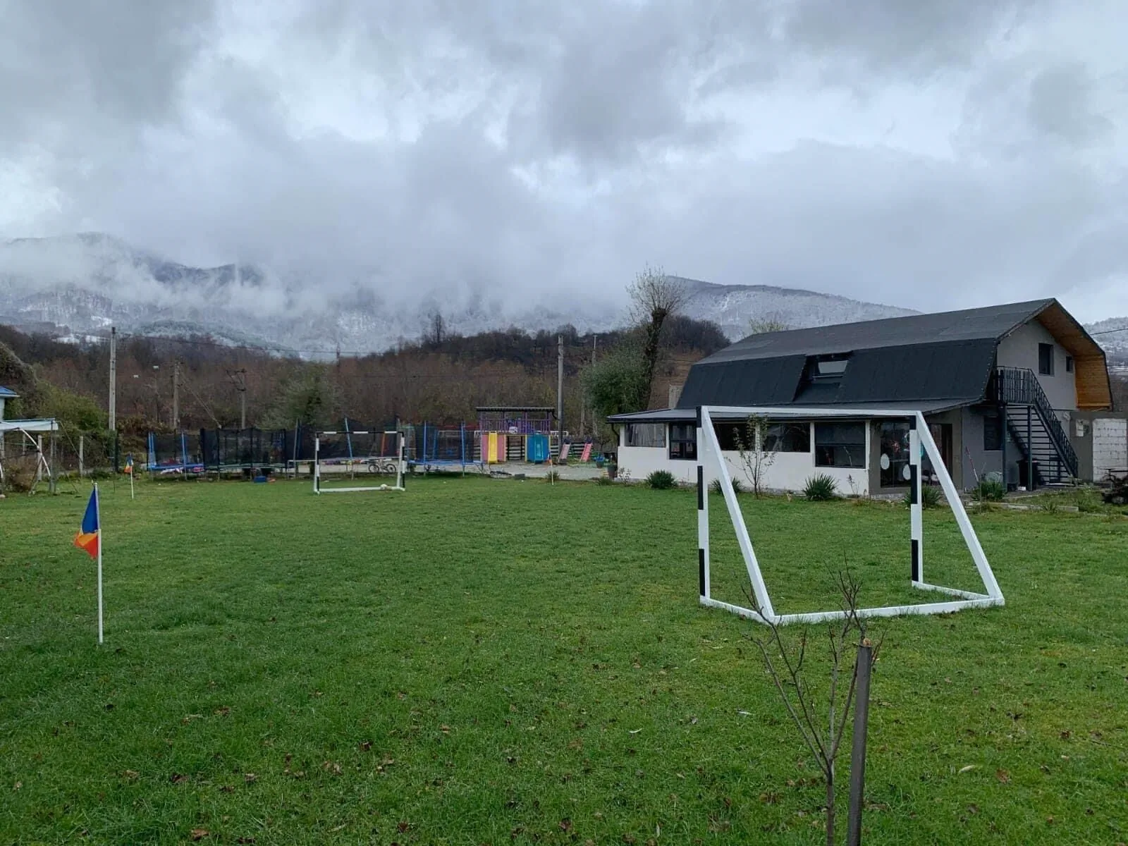 Pensiunea Lumea Copiilor Karina&Adelin Lupeni