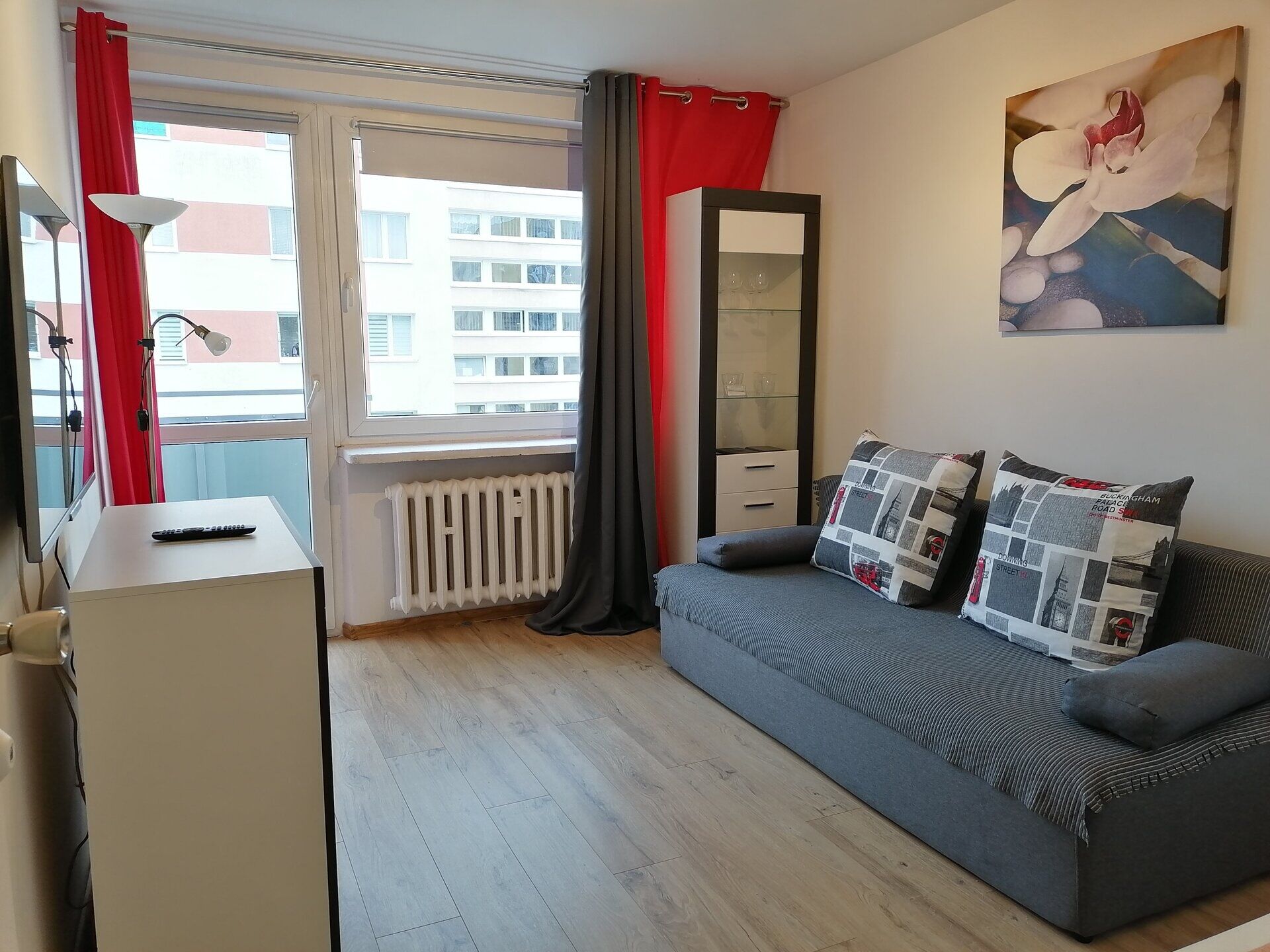 Salon z balkonem