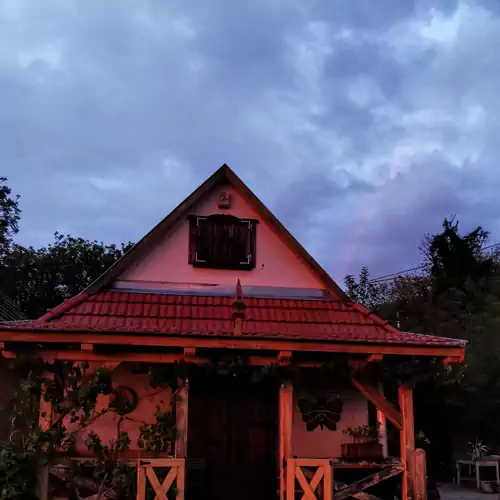 Pillangó Présház Ipolytölgyes 001 kép