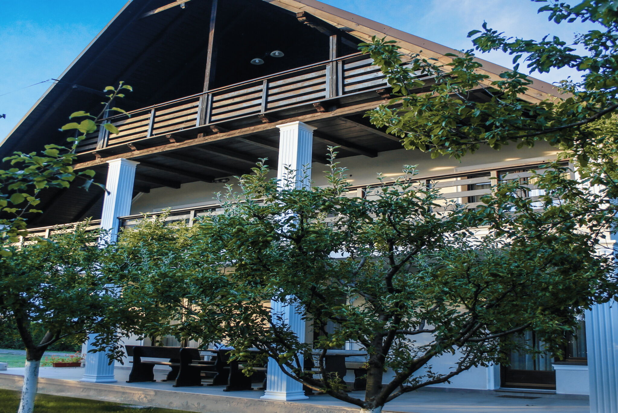 Casa de oaspeți Home by YLY Solca