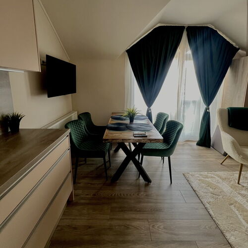 Mirina Apartman Vonyarcvashegy ★★★★ 4