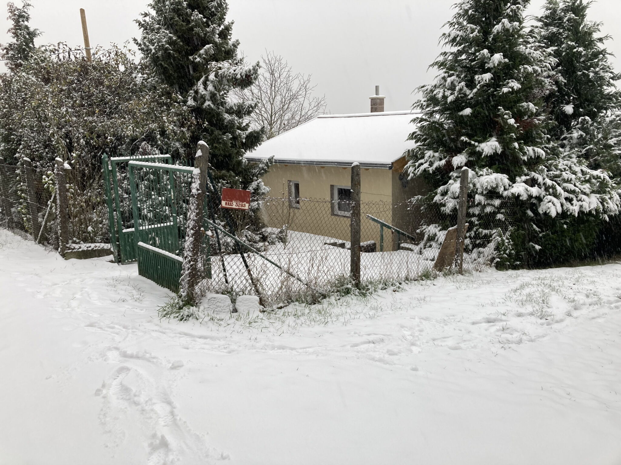 Házikó a Domboldalon Verőce