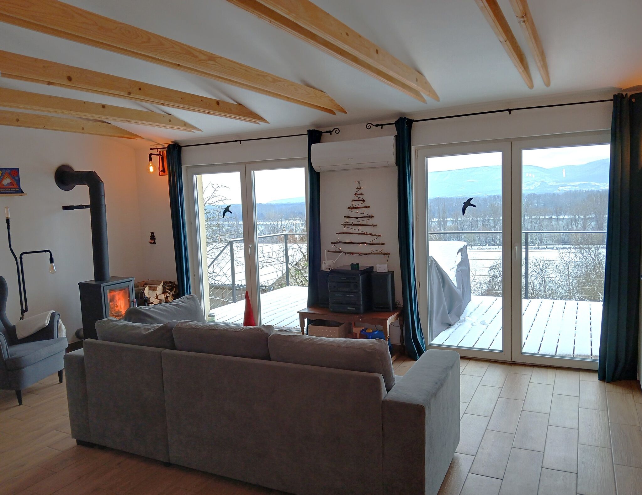 Házikó a Domboldalon Verőce