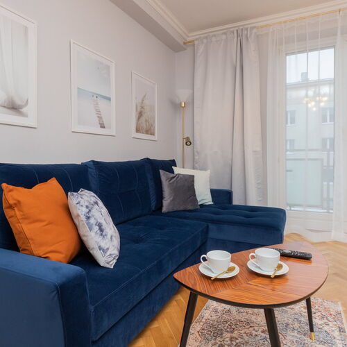 Żwirki i Wigury 8A/11