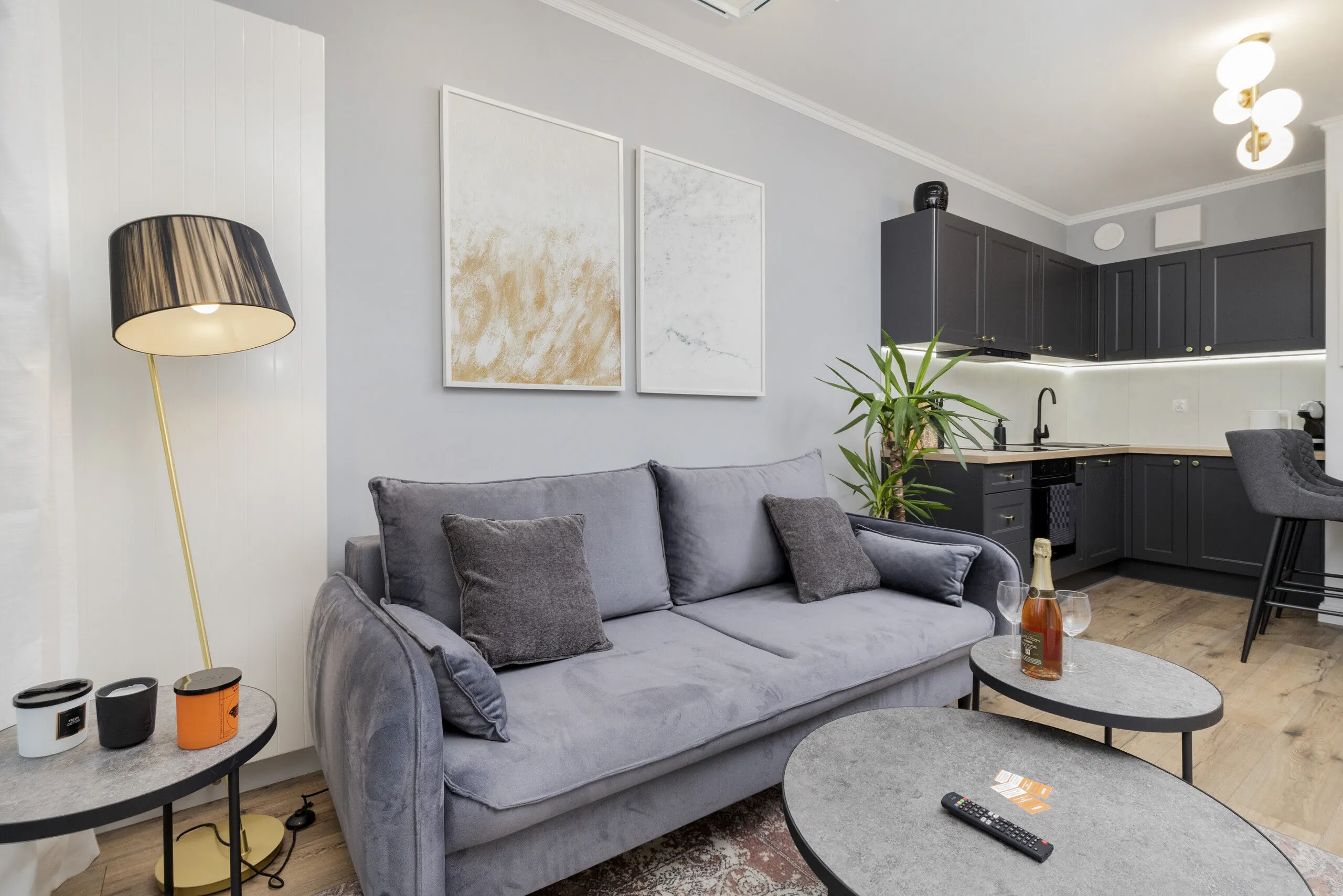 Władysława IV 42/66