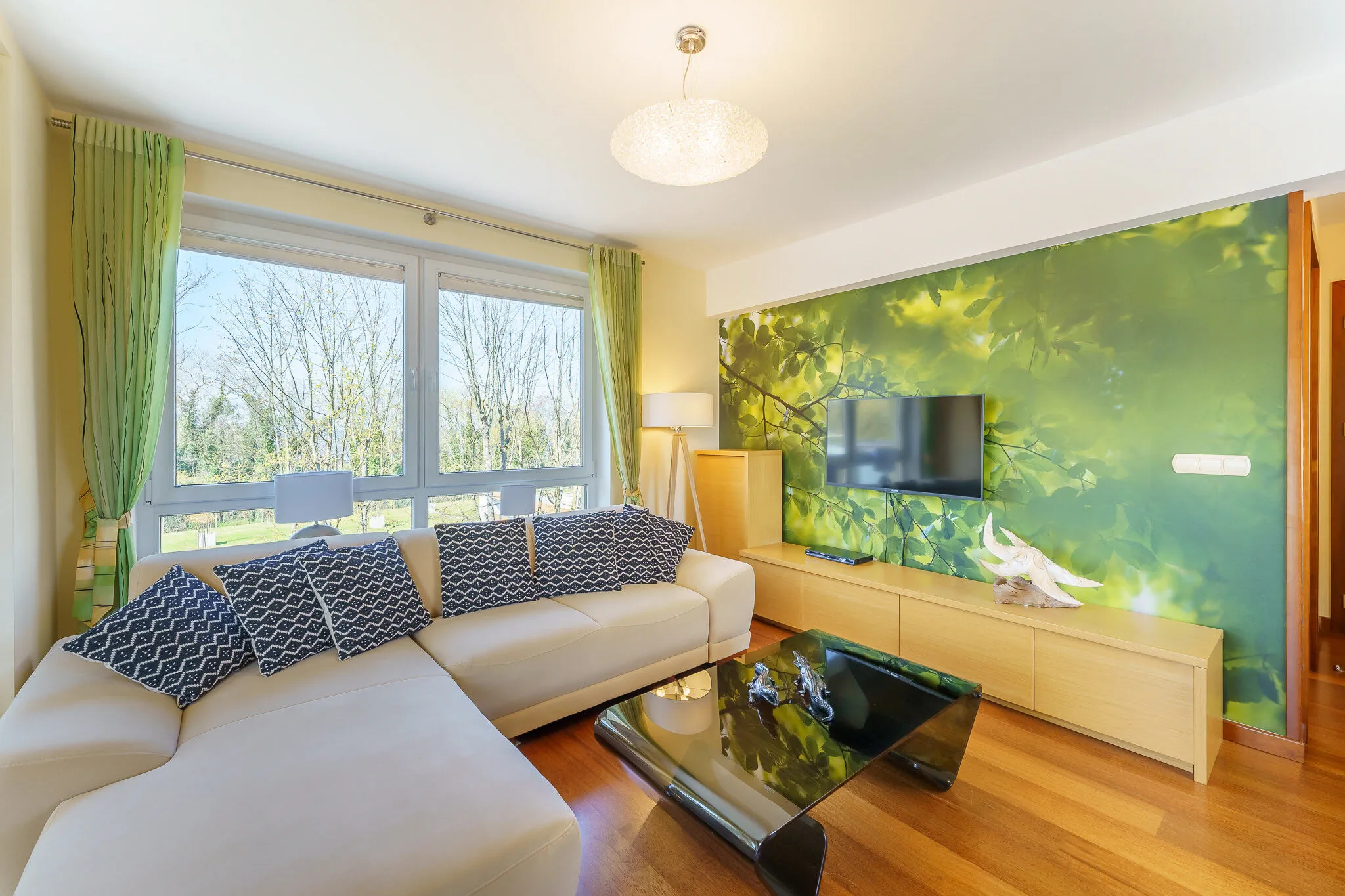 Bohaterów Warszawy 15/10.