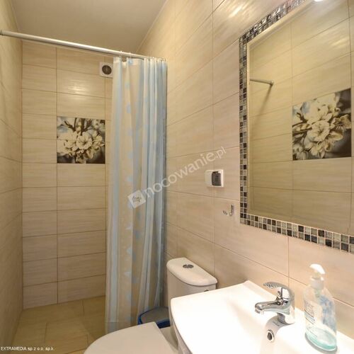 Łazienka w pokoju 4 osobowym