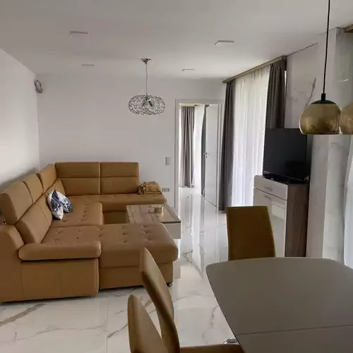 Almadi Luxus Apartman 3 Balatonalmádi 003 kép