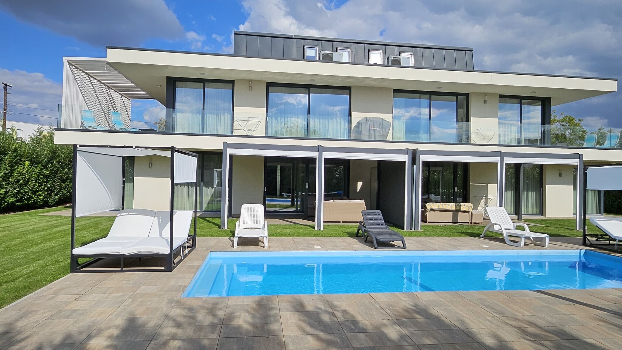 Almadi Luxus Apartman 3 Balatonalmádi