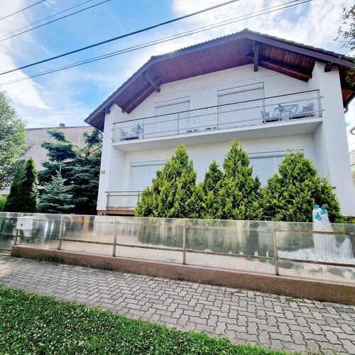 Kiwi Apartmanház Hévíz ★★★ 3