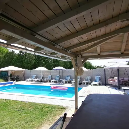 Harangvirág Apartmanház 2. Siófok 002 kép