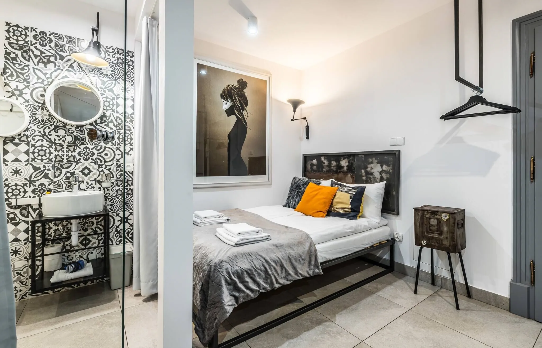 Chełmońskiego 8A/13A Poziom -1^