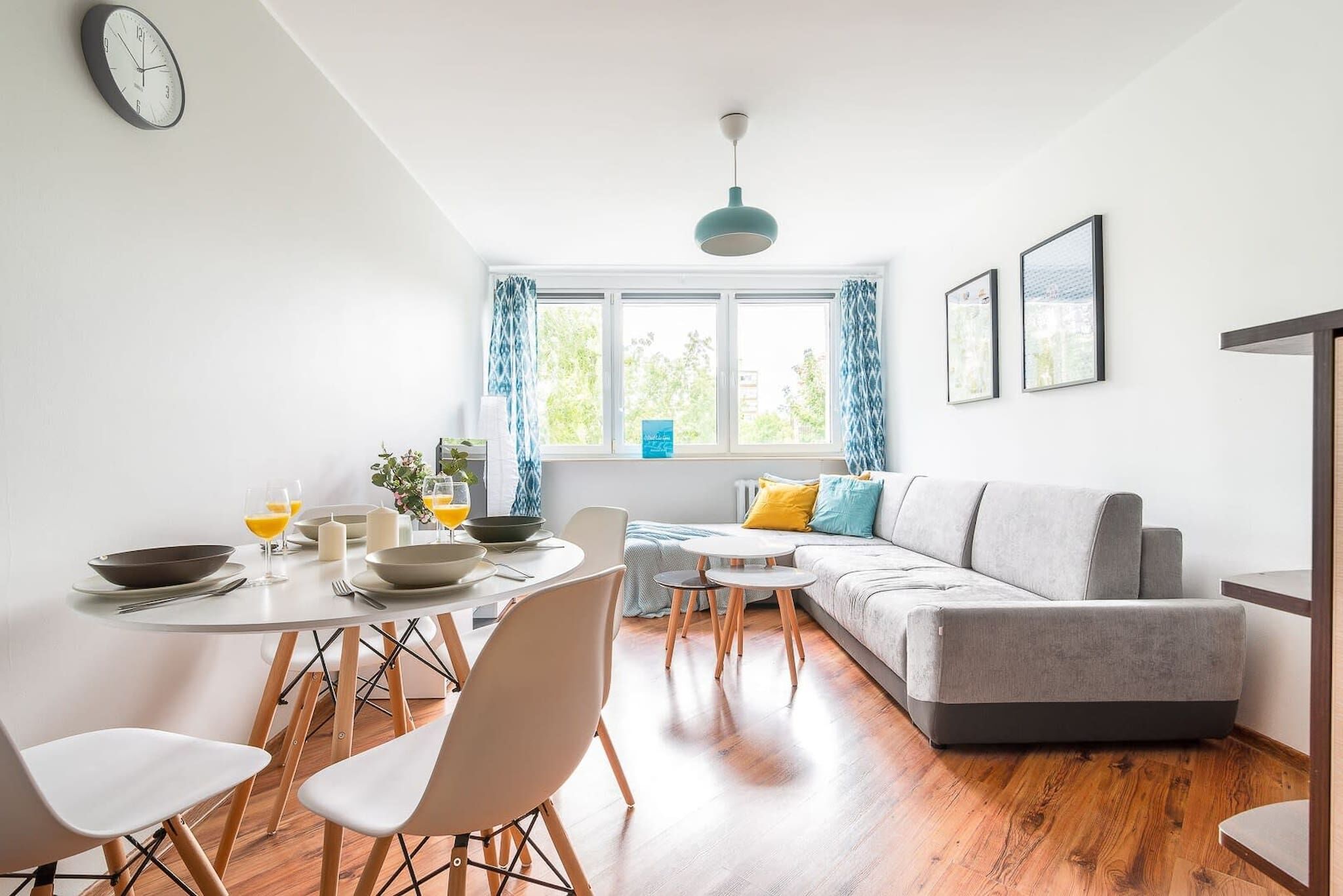 Al. Niepodległości 75/28^