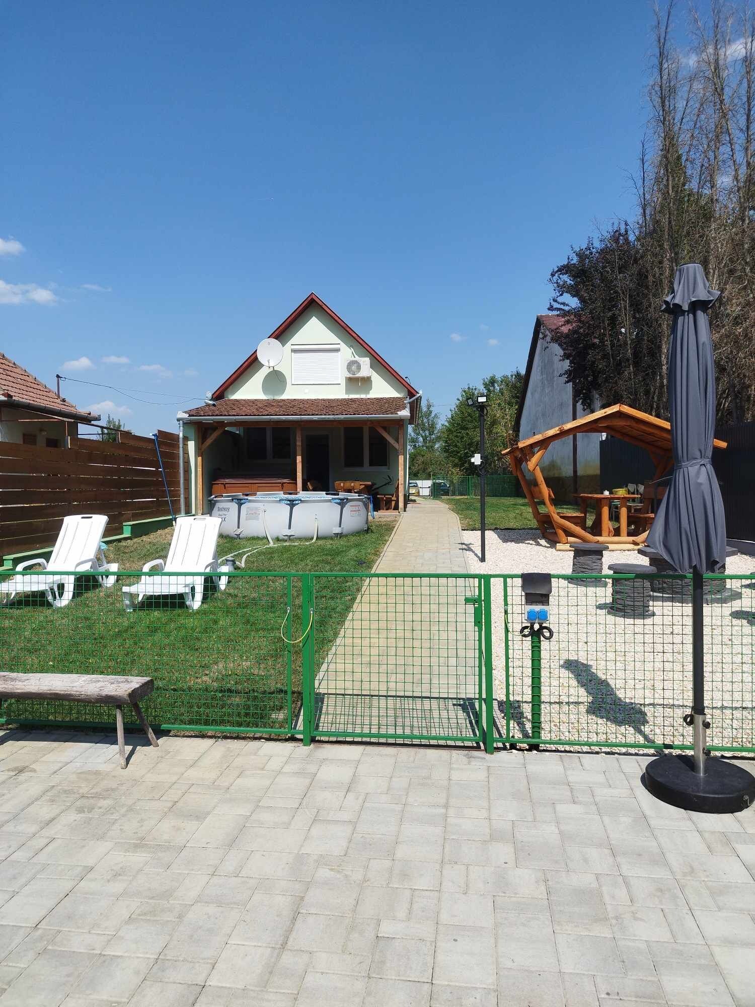 Holiday Vendégház Békésszentandrás
