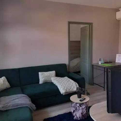 Akácvirág Airport Bogi Apartman Debrecen 001 kép