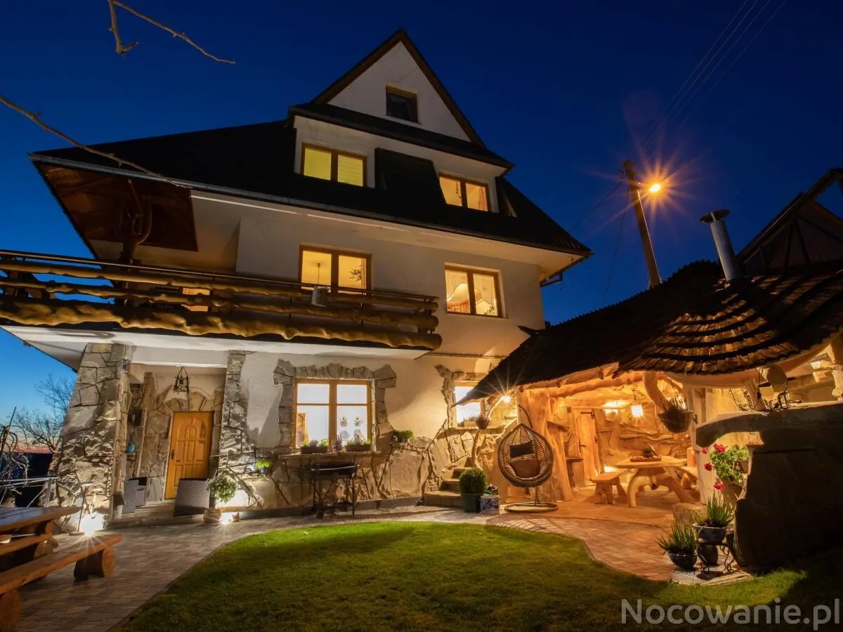 Jaroszówka Jarosy, Ząb