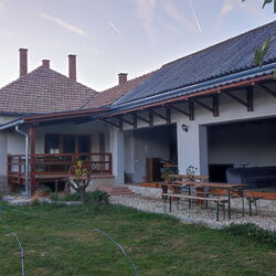 Ambrus Vendégház Izmény