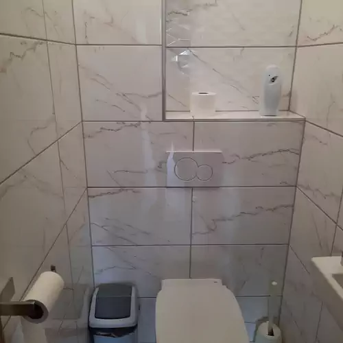 Szoboszlói Szieszta Apartman 009 kép