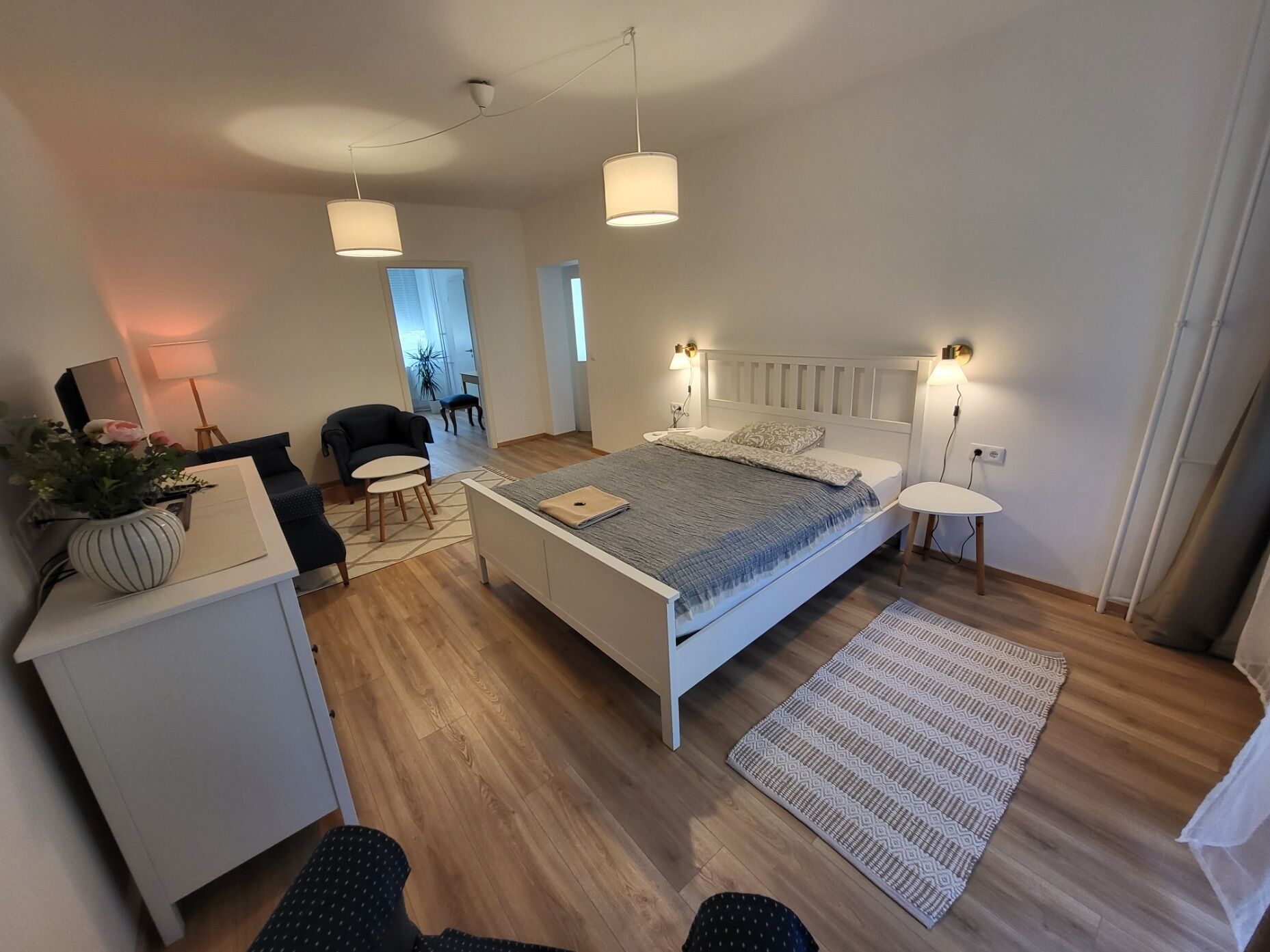 Kislakás a Béke téren Esztergom