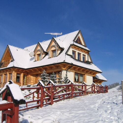 Chatka na Skalnym Brzyzku Czarna Góra