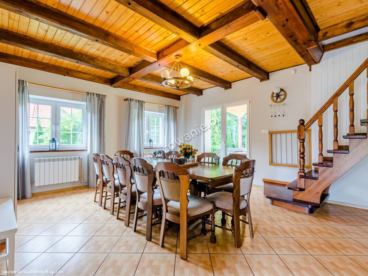 Całoroczny dom nad jeziorem z ogrodzoną posesją w sercu Mazur Węgorzewo