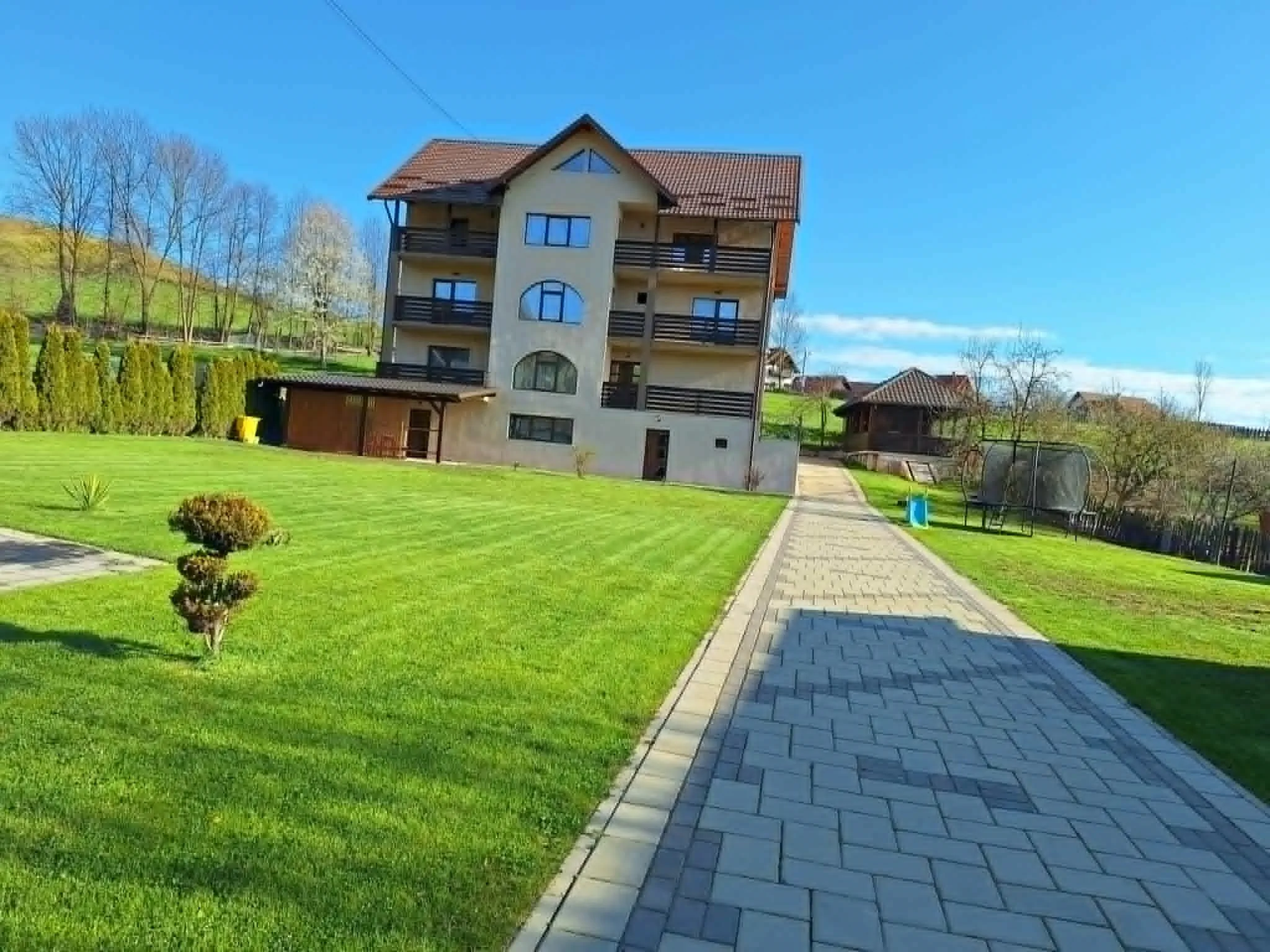 Pensiunea La Bucovina Mănăstirea Humorului