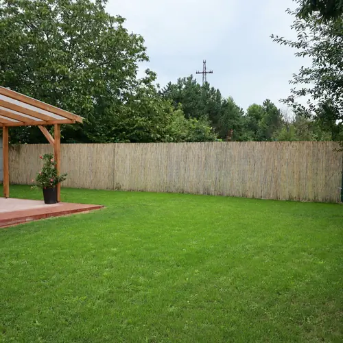 Fenyőudvar Vend&eacute;gh&aacute;z Mocsa